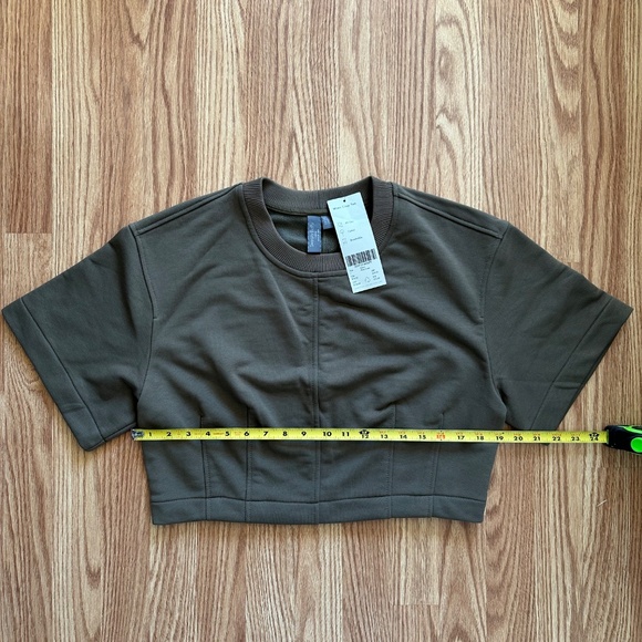 Sweaty Betty Wren Crop Top - Olive Green L NWT - Picture 5 of 6